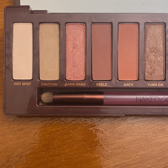 Naked Urban Decay Cherry Eye Pallet - Picture 7 of 8
